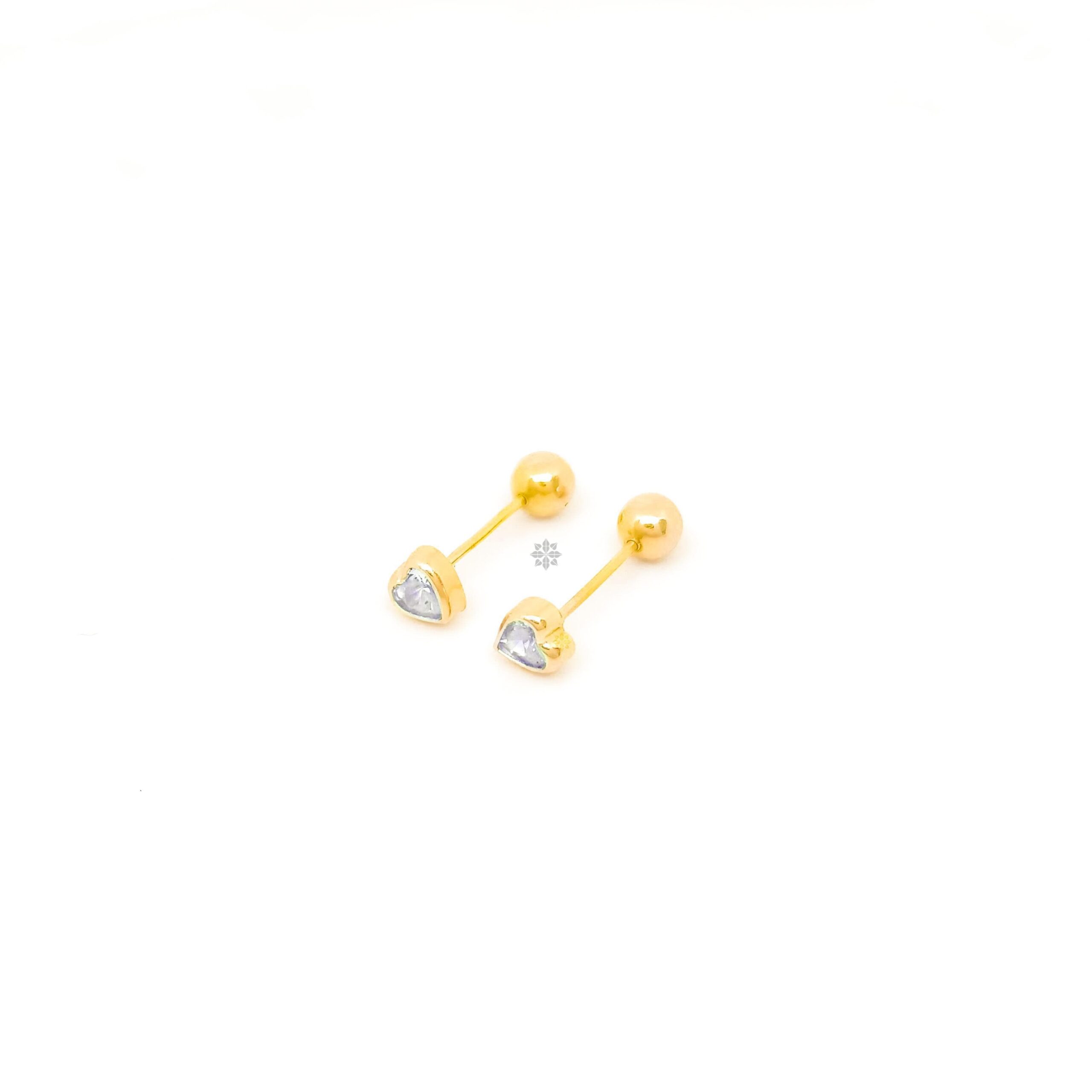 Aretes De Corazón De Plata De Ley Chapados En Oro De 18 Quilates