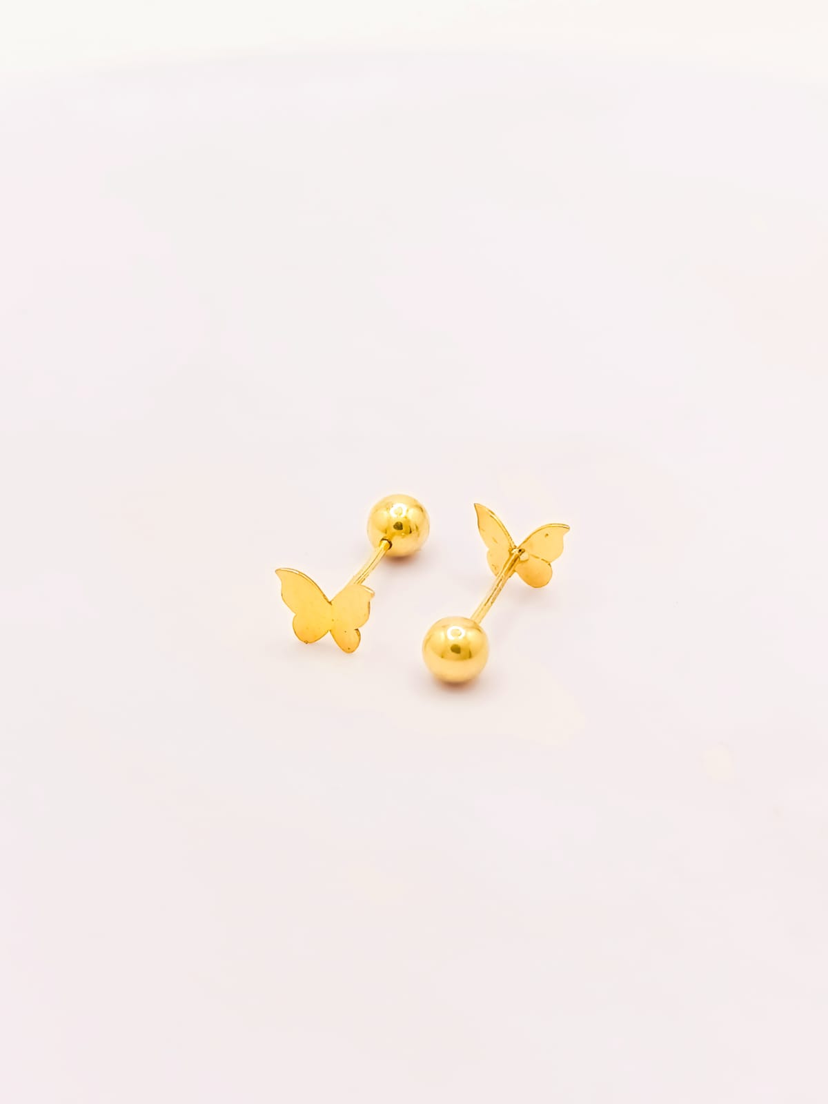 Aretes de oro 18k Mariposa voladora corte láser reversibles
